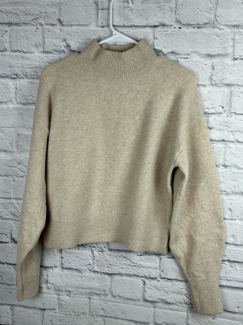 & Other Stories Los Angeles Atelier Cream Wool Blend Mock Neck Sweater Small